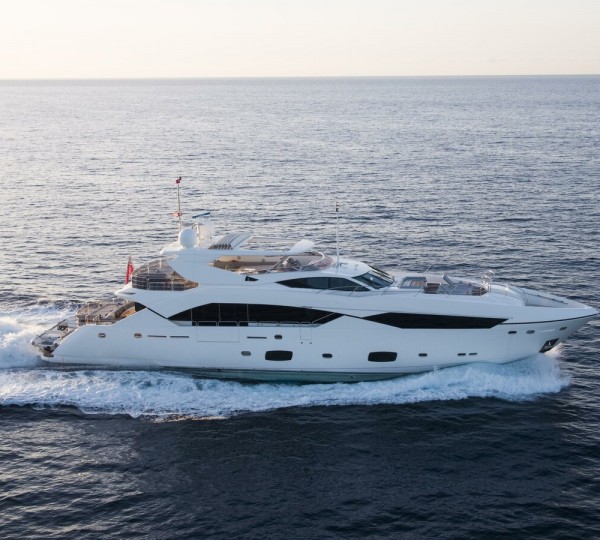 Luxury Yacht MAKANI II