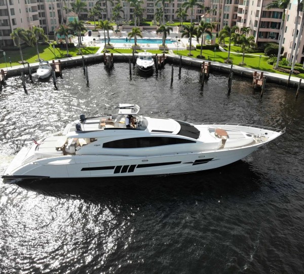 Luxury Yacht NEW LIFE