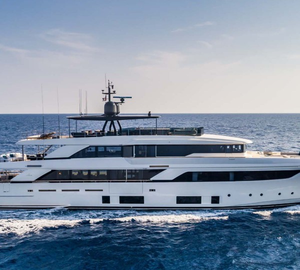 Luxury Yacht QUEEN J III (sistership)
