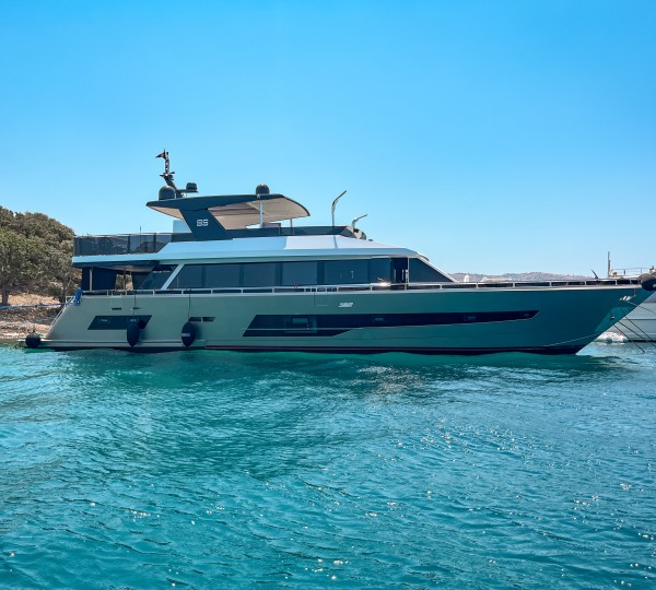 Luxury Yacht SAADET SULTAN