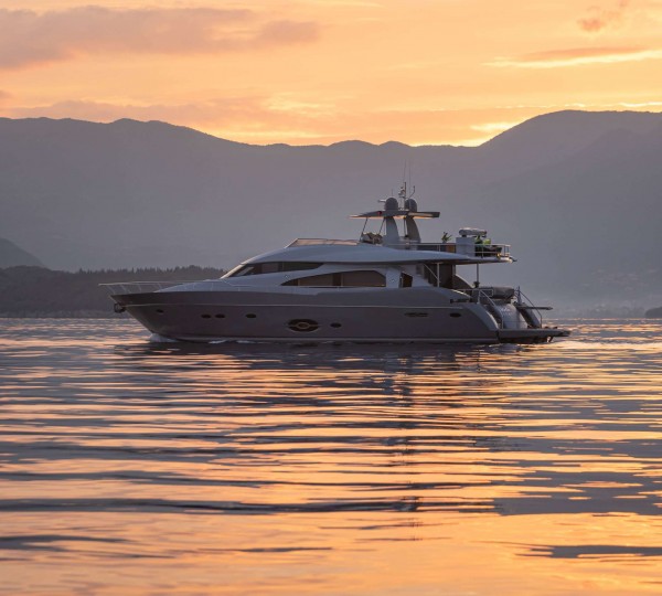 Luxury Yacht STELA 117