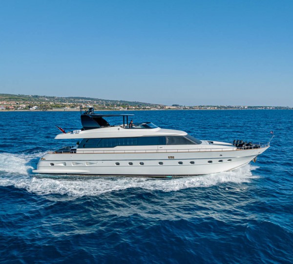 Luxury Yacht WHITEHAVEN