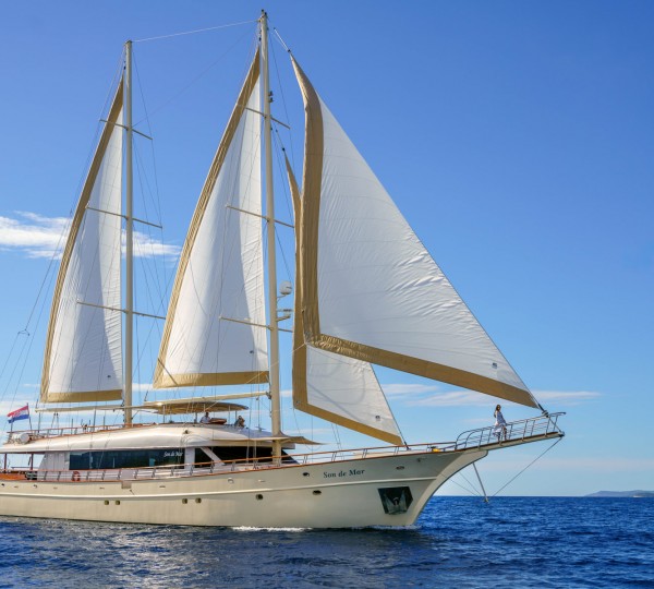 Motor Sailer SON DE MAR