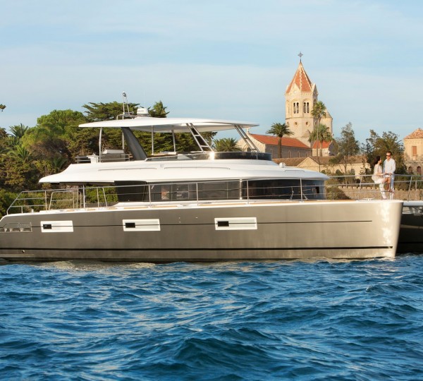 Motor Yacht LADY C (sistership)