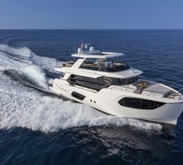 Motor Yacht LEGEND II