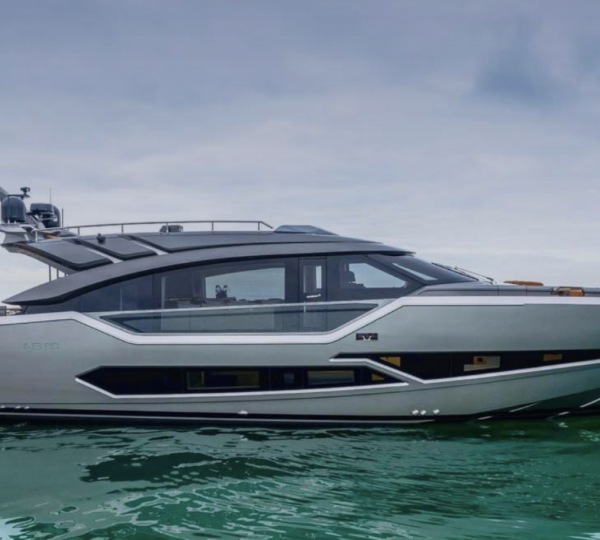 Motor Yacht MISS MONEYPENNY