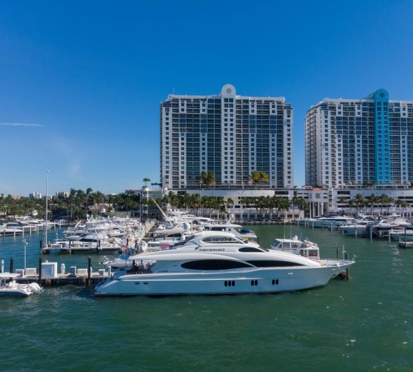 Motor Yacht PURE ROMANCE