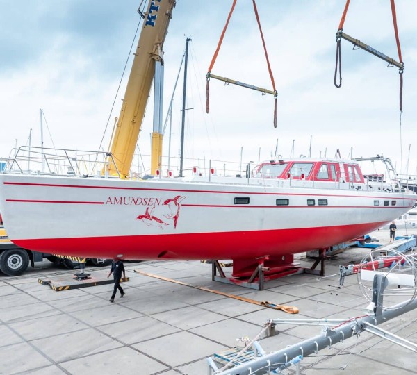 Sailing Yacht AMUNDSEN
