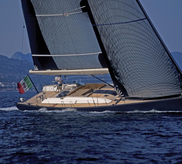 Sailing Yacht BOMBARDA