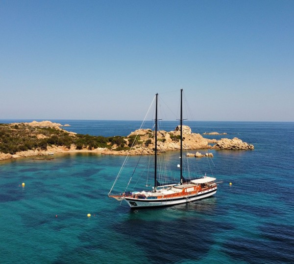 Sailing Yacht ELIANORA