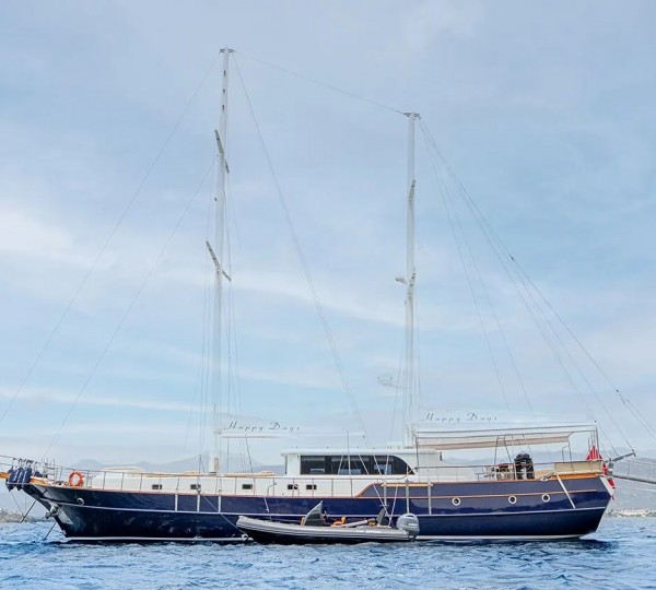 Sailing Yacht HAPPY DAYS