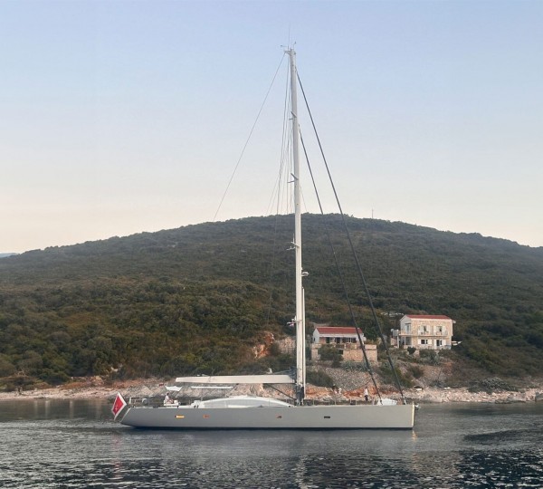 Sailing Yacht J SEVEN