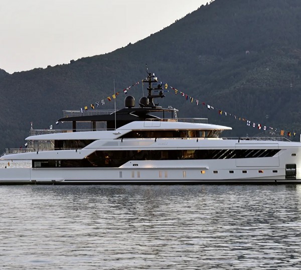Superyacht ALMAX Launched