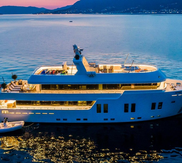 Superyacht APNA