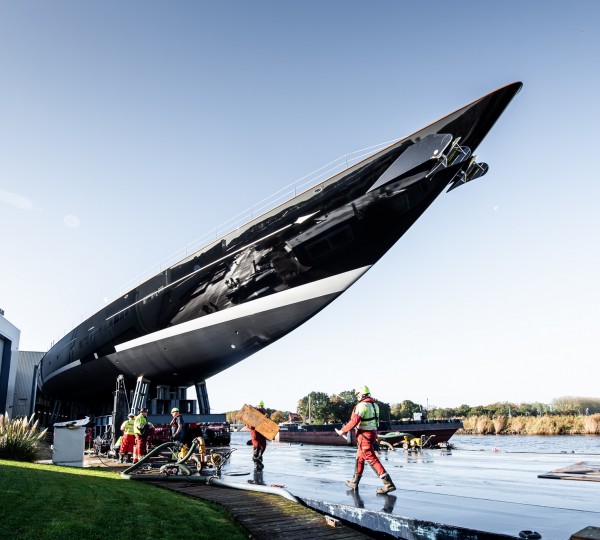 Superyacht AQUARIUS II (Project 408)