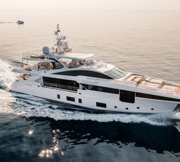 Superyacht MIKOH