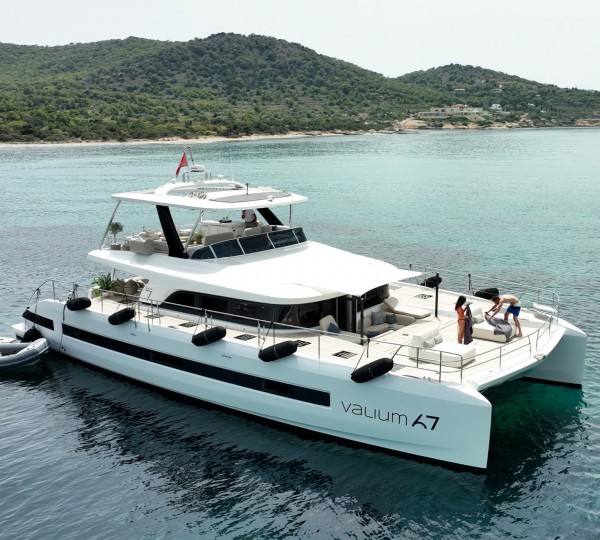 Superyacht VALIUM 67