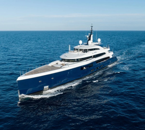 Superyacht ZAZOU