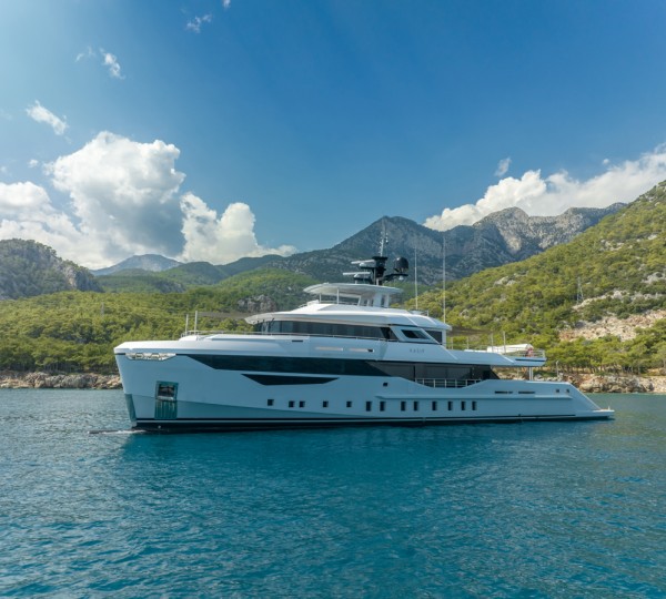 Explorer Motor Yacht KASIF