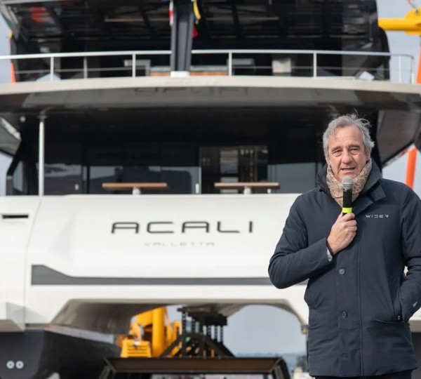 Luxury Yacht ACALI