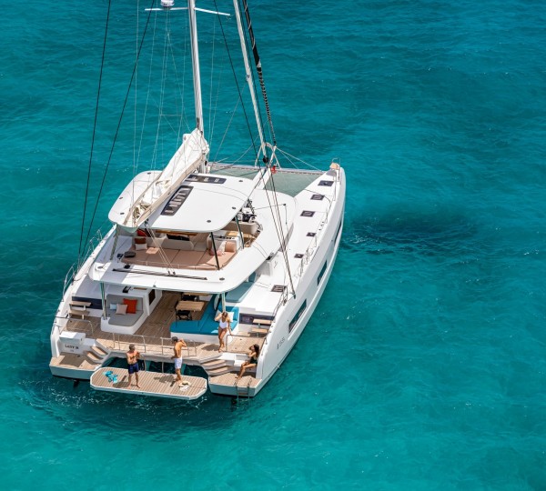 Luxury Yacht ARTISAN (sistership)