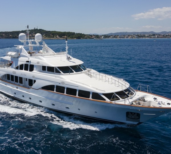 Luxury Yacht AURA