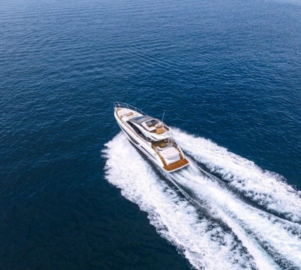 Luxury Yacht CHAMELEON III
