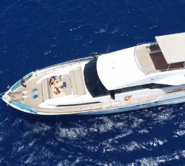 Luxury Yacht LADY MIRTO