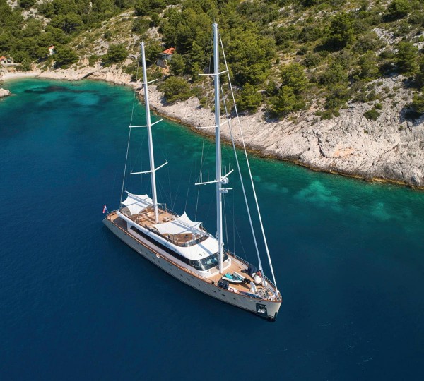 Luxury Yacht MARALLURE