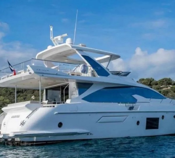 Luxury Yacht MINEIRA