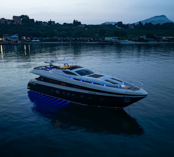 Luxury Yacht NYLEC