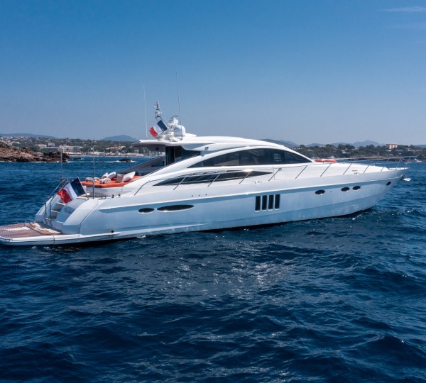 Luxury Yacht P'TITE BOUILLE