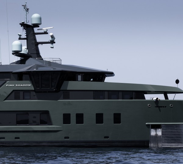 Luxury Yacht PINK SHADOW