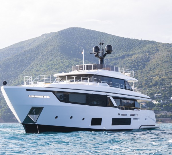 Luxury Yacht RARE GEM