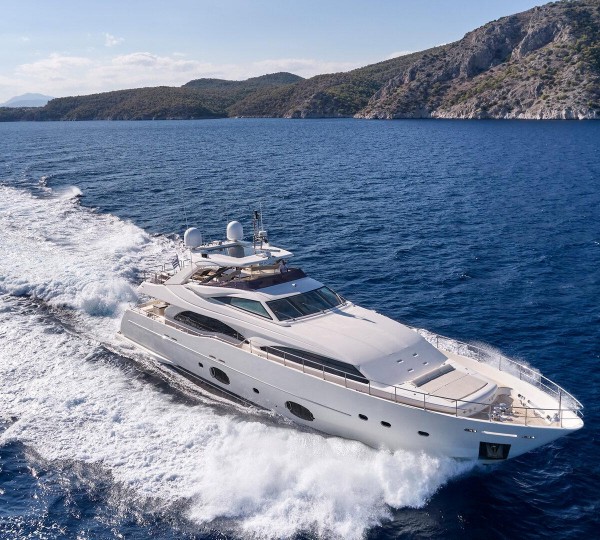 Luxury Yacht SEVEN S