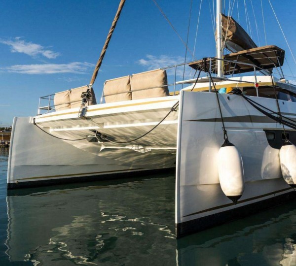 Luxury Yacht SIGNATURE VISION