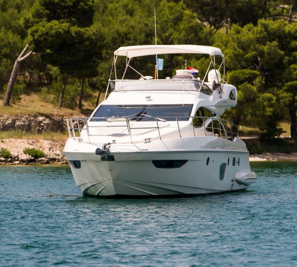 Luxury Yacht SKYFALL