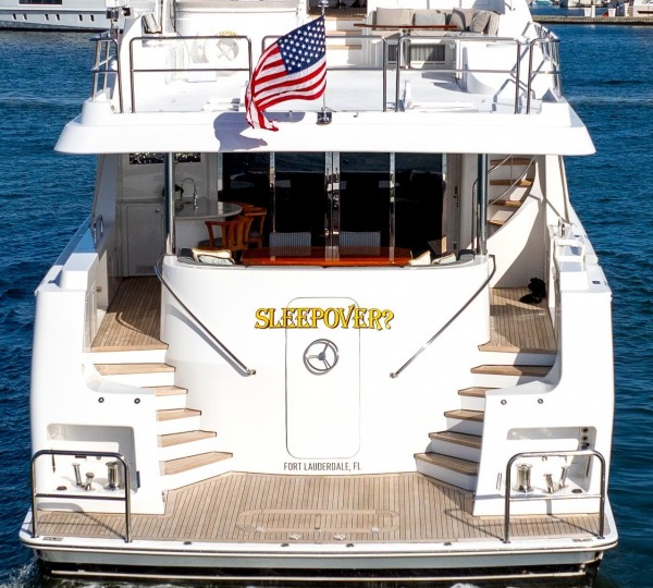 Luxury Yacht SLEEPOVER