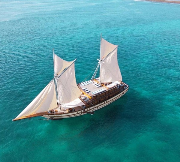 Luxury Yacht THE MAJ OCEANIC