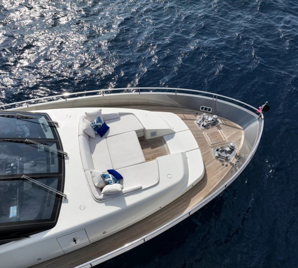 Luxury Yacht TWIN FISH