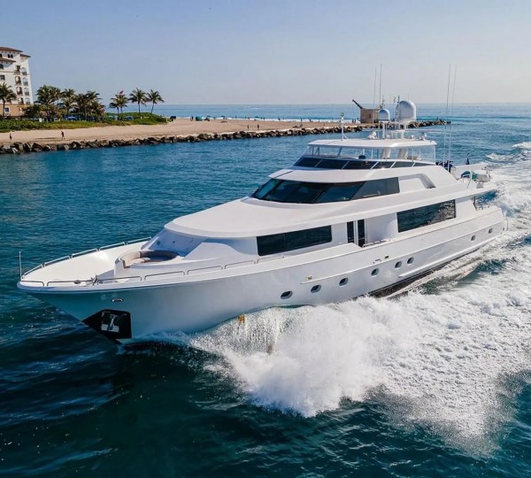 Luxury Yacht UNWINED