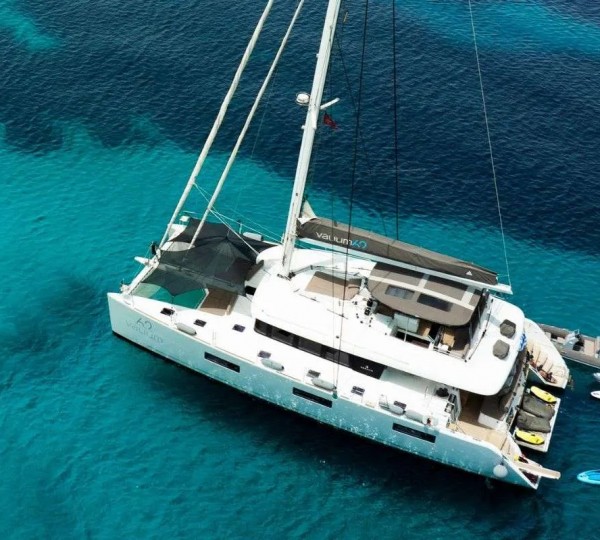 Luxury Yacht VALIUM 62