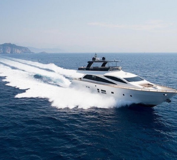 Luxury Yacht VISIONARIA