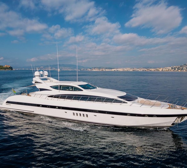 Motor MANGUSTA Yacht