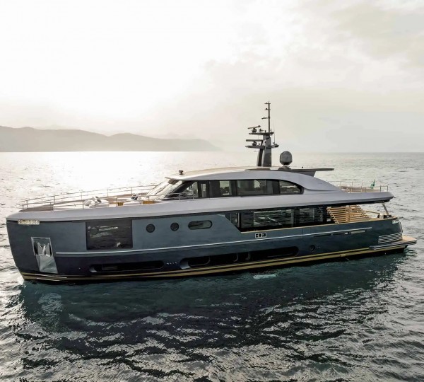 Motor Yacht ALMA III (sistership)