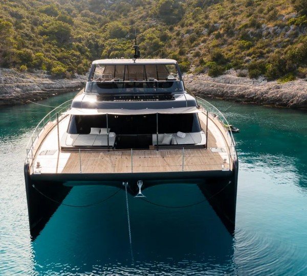 Motor Yacht AMBER ONE