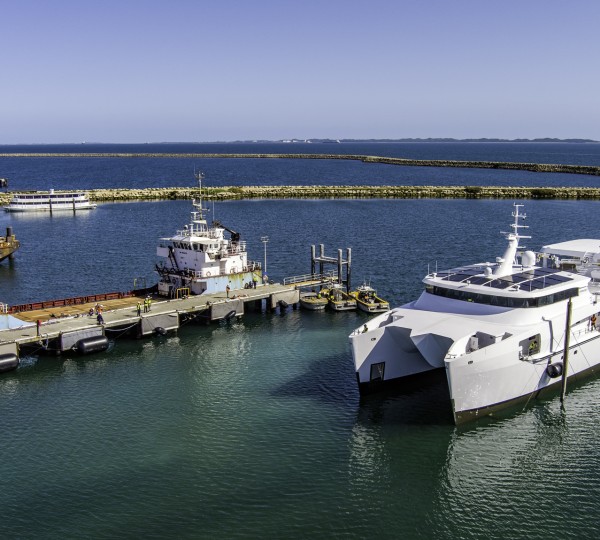 Motor Yacht CHARLEY 2