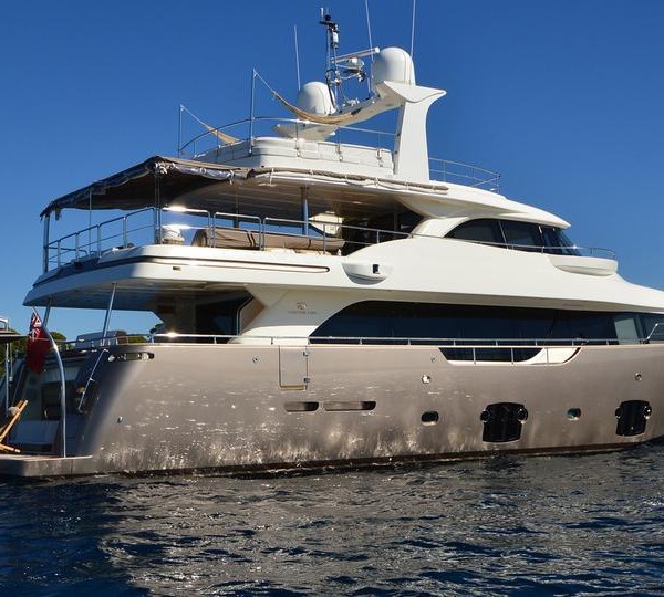 Motor Yacht DISPARATE