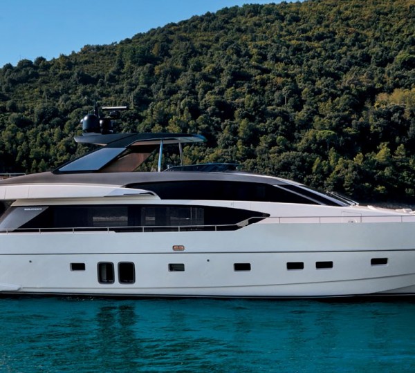 Superyacht QUEEN MARTINA (sistership)