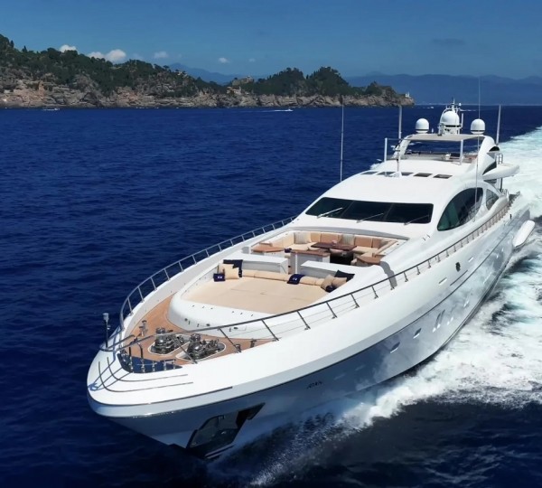 Superyacht ROYALE X